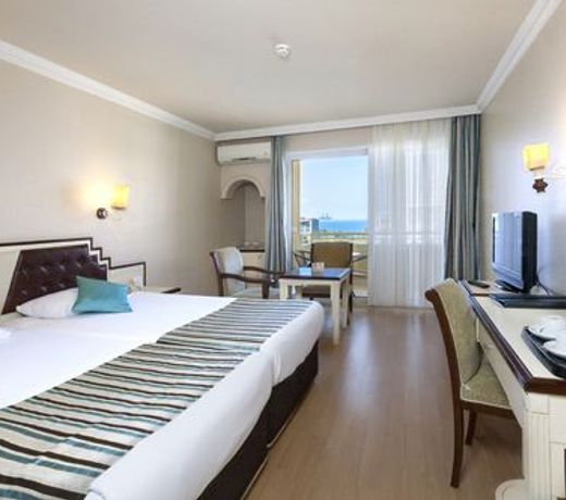 Nova Park Hotel