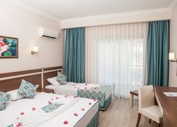 İz Flower Side Beach Hotel фото 2