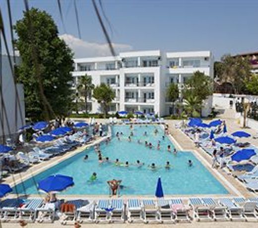Larissa Beach Club