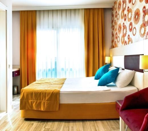 Ramada Resort Side