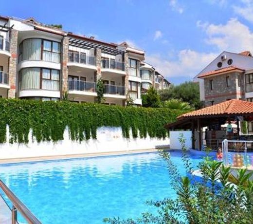 Golden Life Heights Deluxe Suite Hotel - Adult Only