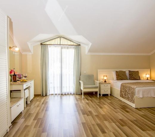 Unsal Hotel