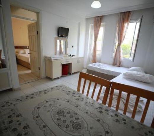 California Apart Hotel