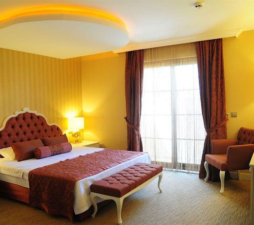 Han Deluxe Hotel