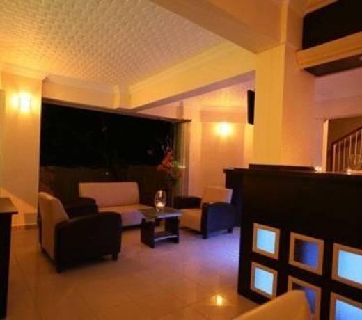 GOLDEN KUM HOTEL