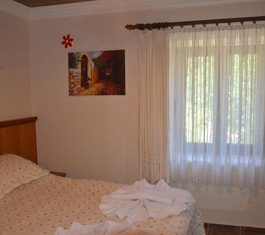 Medusa House Butik Hotel
