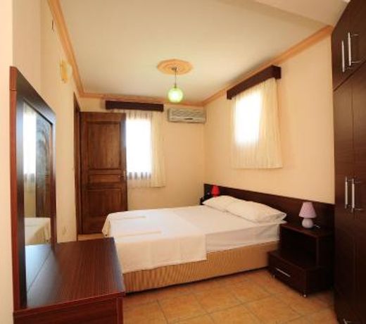 Lemon Tree Apart Hotel