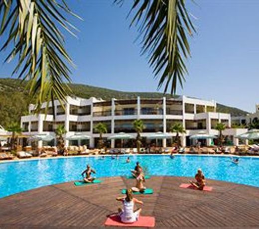 Latanya Park Resort