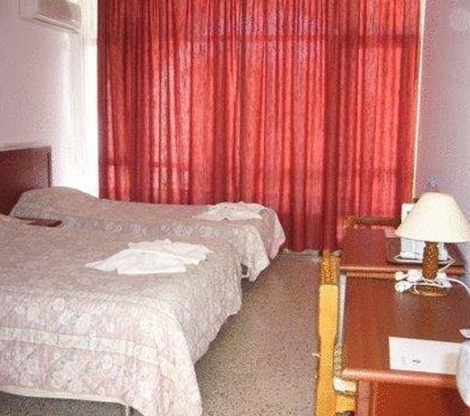 Hotel Yaka Inn