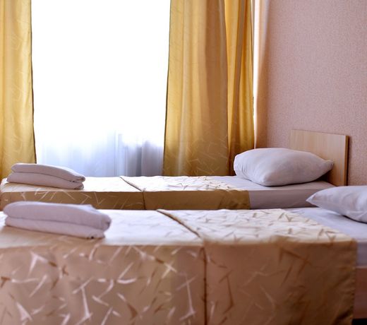 Happy Hotel