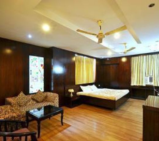 Hotel Dolphin International