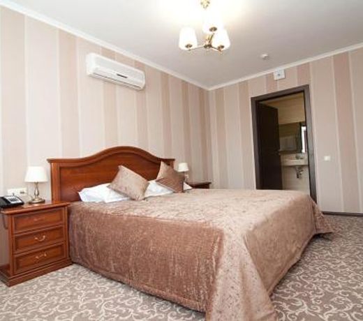 NATIONAL HOTEL