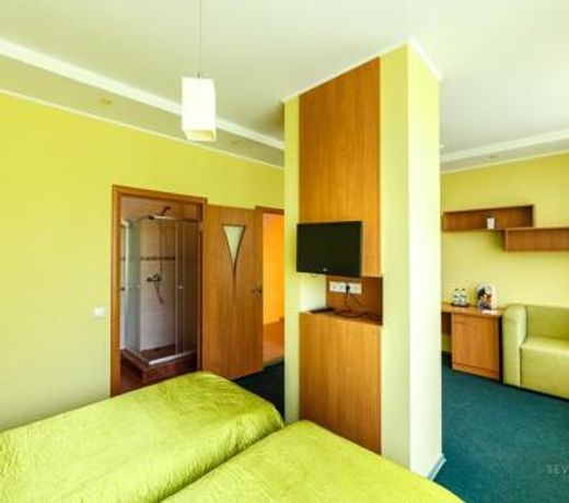 Safari Hotel