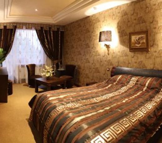 Nadiya Hotel