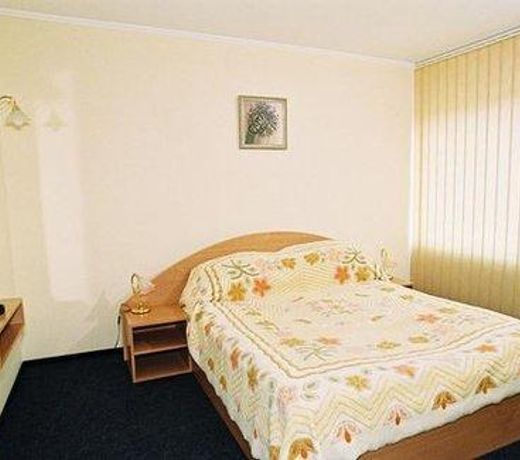 Hotel Mir