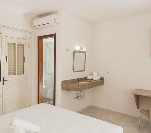 Hotel Dois H