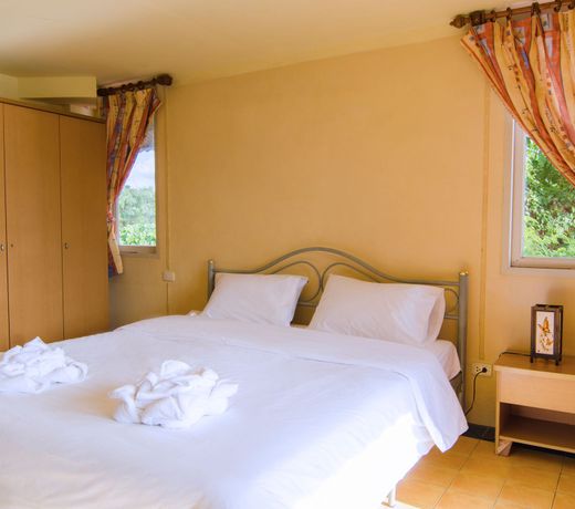 Anda Orange Pier Guesthouse