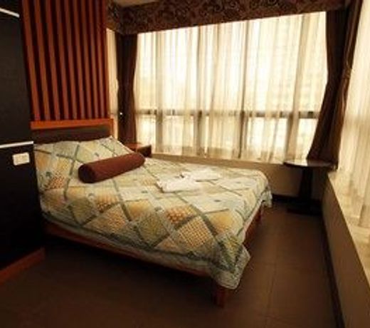 Capital O 719 Fuente Oro Business Suites