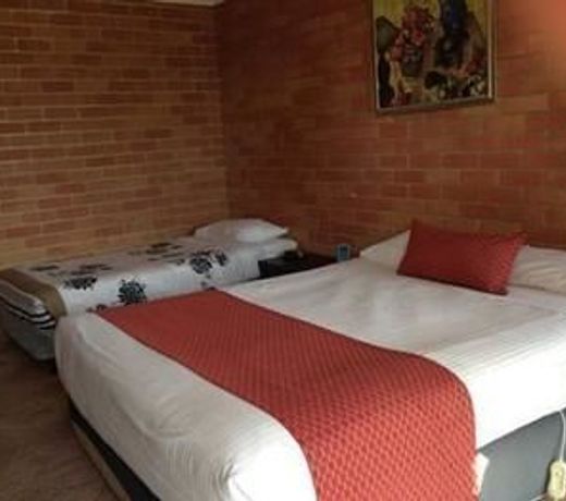 Kaniva Colonial Gardens Motel