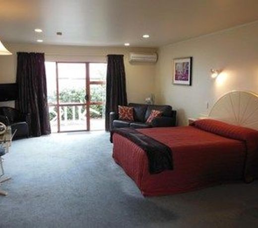 Valdez Motor Lodge
