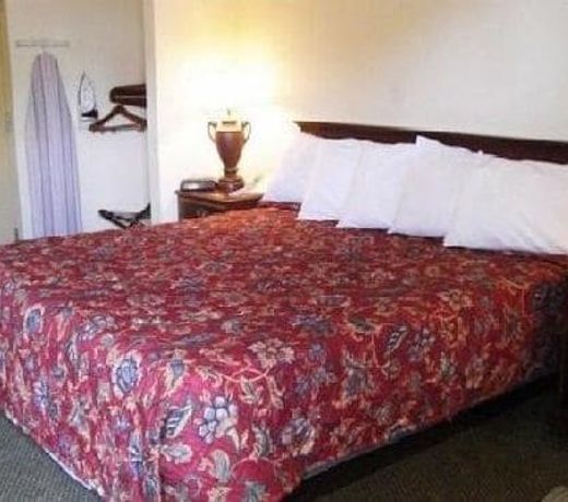 Express Inn East