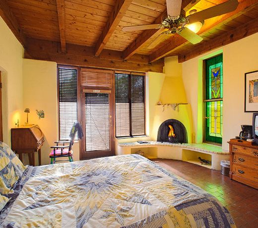 Adobe Rose Inn