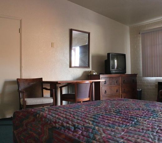Frontier Motel
