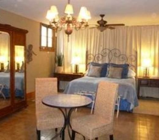 Catalina Park Inn Bed and Breakfast
