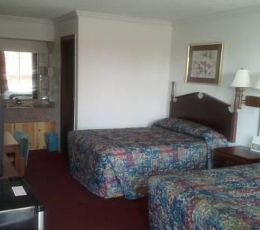 TRAVELERS INN VAN BUREN