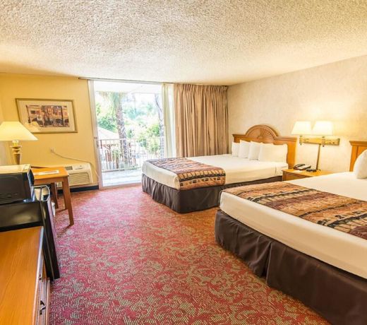 SureStay Plus Hotel by Best Western Bakersfield North