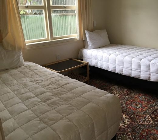 Fountain Court Motel