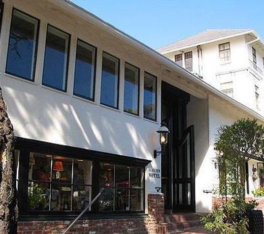 Pine Inn - Carmel