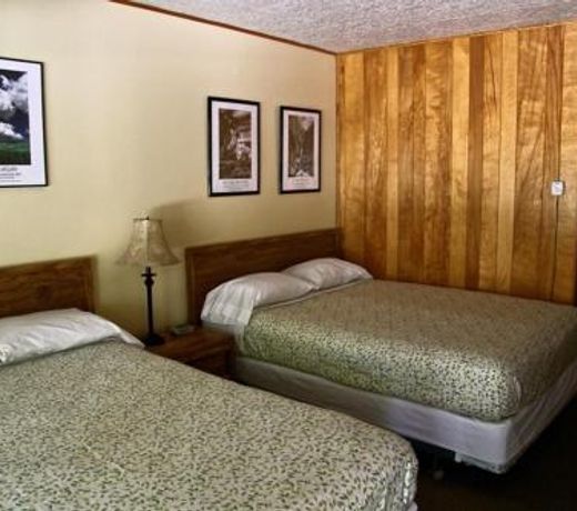Andruss Motel