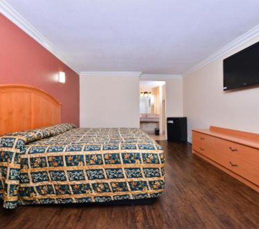 Dynasty Inn-gardena