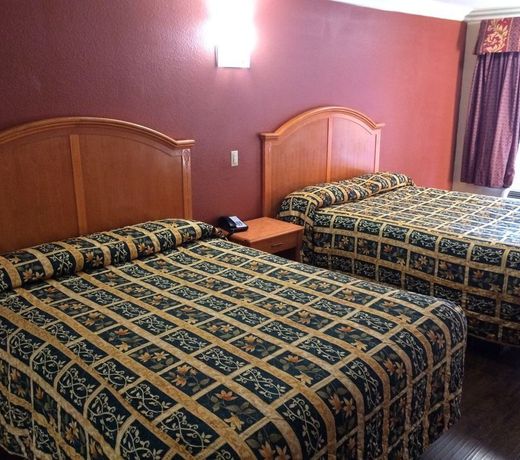 Dynasty Inn-gardena