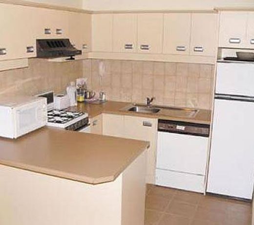 ADELAIDE SORRENTO MERIDIEN SERVICED