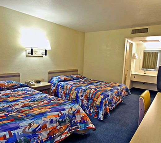 Motel 6-Pomona, CA - Los Angeles