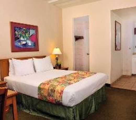 Lamplighter Inn & Suites at SDSU