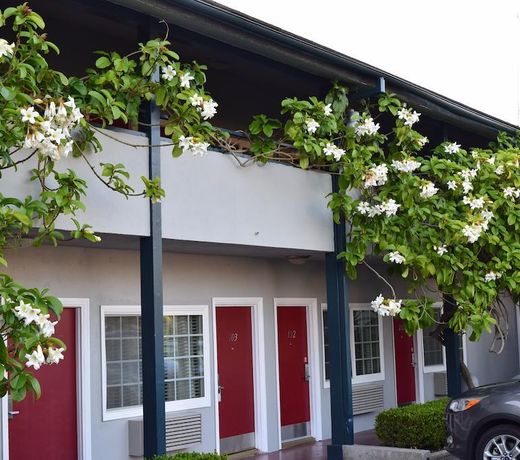 Rose Garden Inn