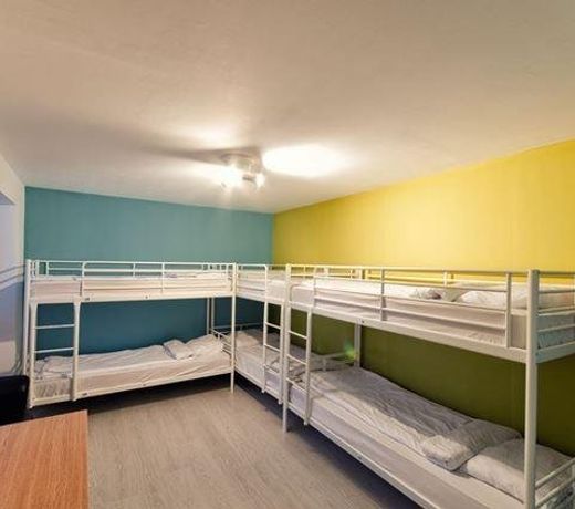 IHSP Hostel Santa Barbara