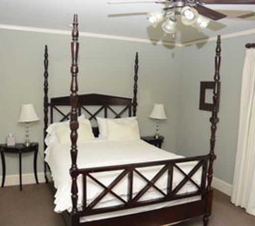 Arroyo Vista Inn