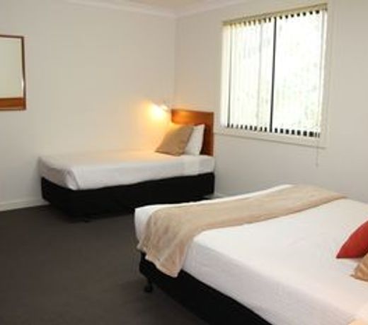 The Pioneer Way Motel
