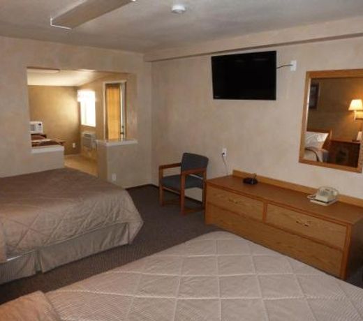 Riverwood Inn Motel & RV Park