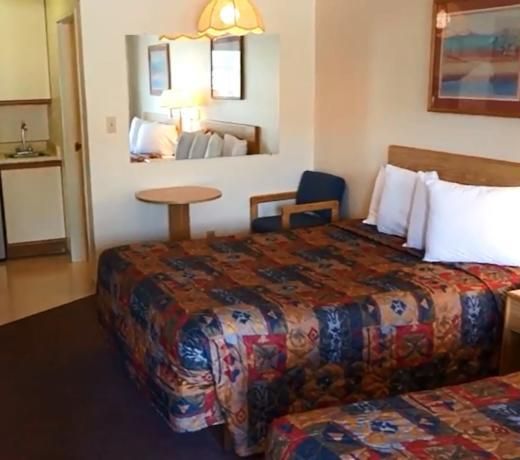 Spanish Trails Inn and Suites