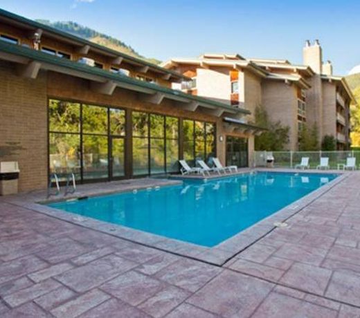 Sandstone Creek Club Condominiums