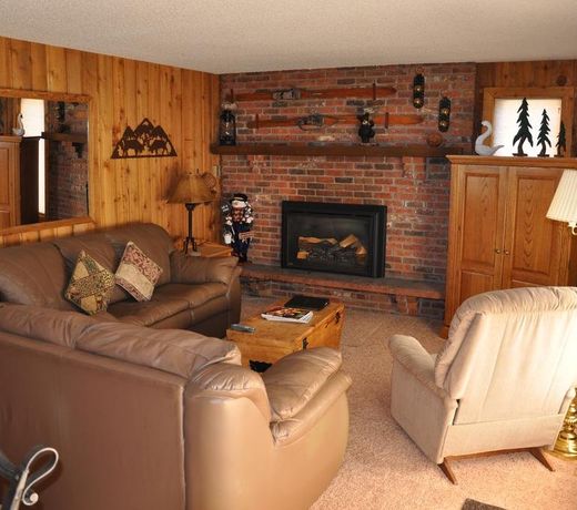 PITKIN CREEK PARK CONDOMINIUMS