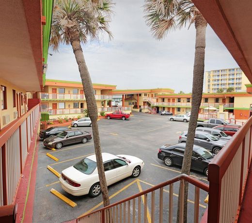 Sandals Inn