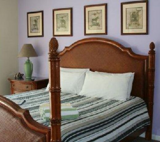 Cheston House - Clothing Optional All Male Guesthouse