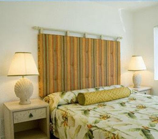 Summerland Suites