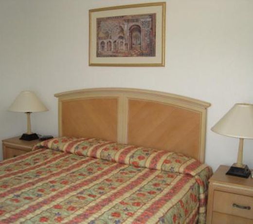Summerland Suites